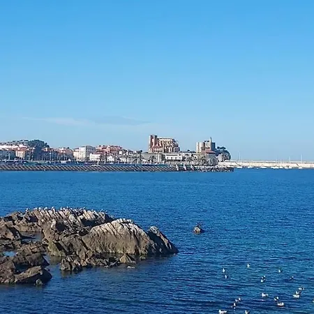 Appartamento El Patio De Vespasiano- San Juan- Vistas Al Ayuntamiento Junto Al Puerto Castro Urdiales