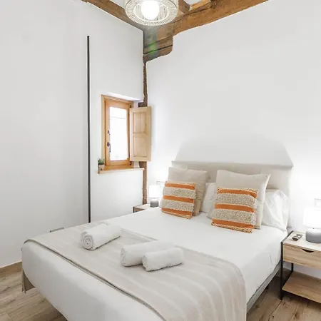 Apartamento El Patio De Vespasiano- San Juan- Vistas Al Ayuntamiento Junto Al Puerto Castro Urdiales