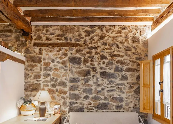 El Patio De Vespasiano- San Juan- Vistas Al Ayuntamiento Junto Al Puerto *