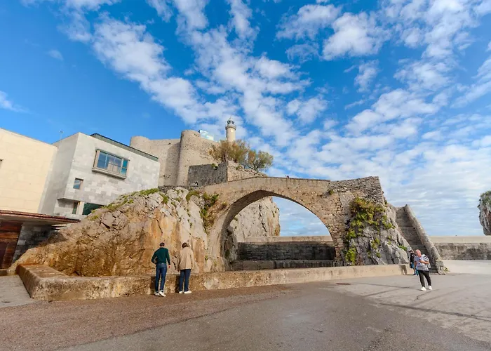 El Patio De Vespasiano- San Juan- Vistas Al Ayuntamiento Junto Al Puerto Apartmán Castro Urdiales